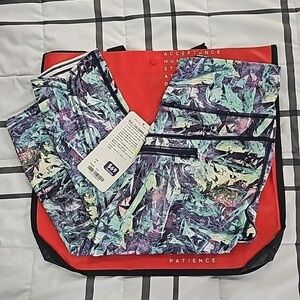 * NWT Lululemon Run: Top Speed Crop Iridescent Multi Size 4 Luxtreme